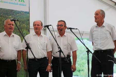 Uspešno izvedena XVII. etnološka prireditev z naslovom Vrti, vrti se kolo… (48)